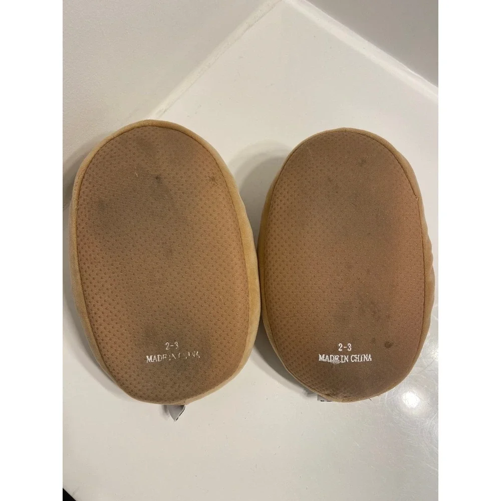 Squishmallow Kids Slippers Size 2-3 Avacado